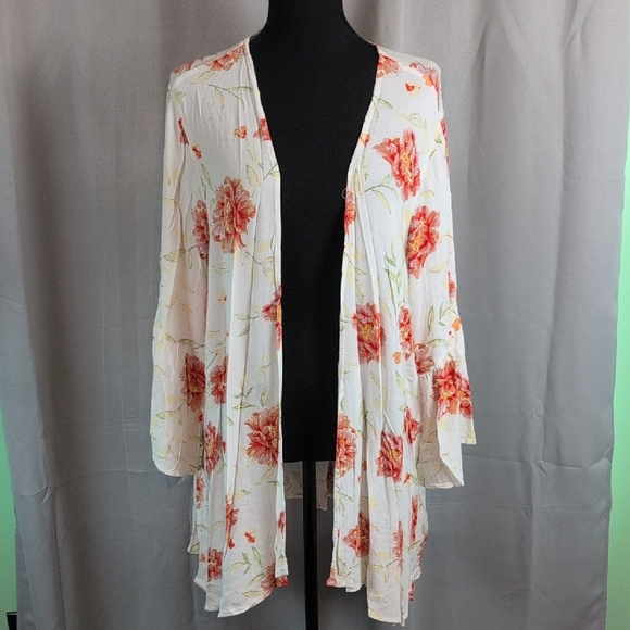 Torrid Red and White Floral Kimono - Picture 1 of 7